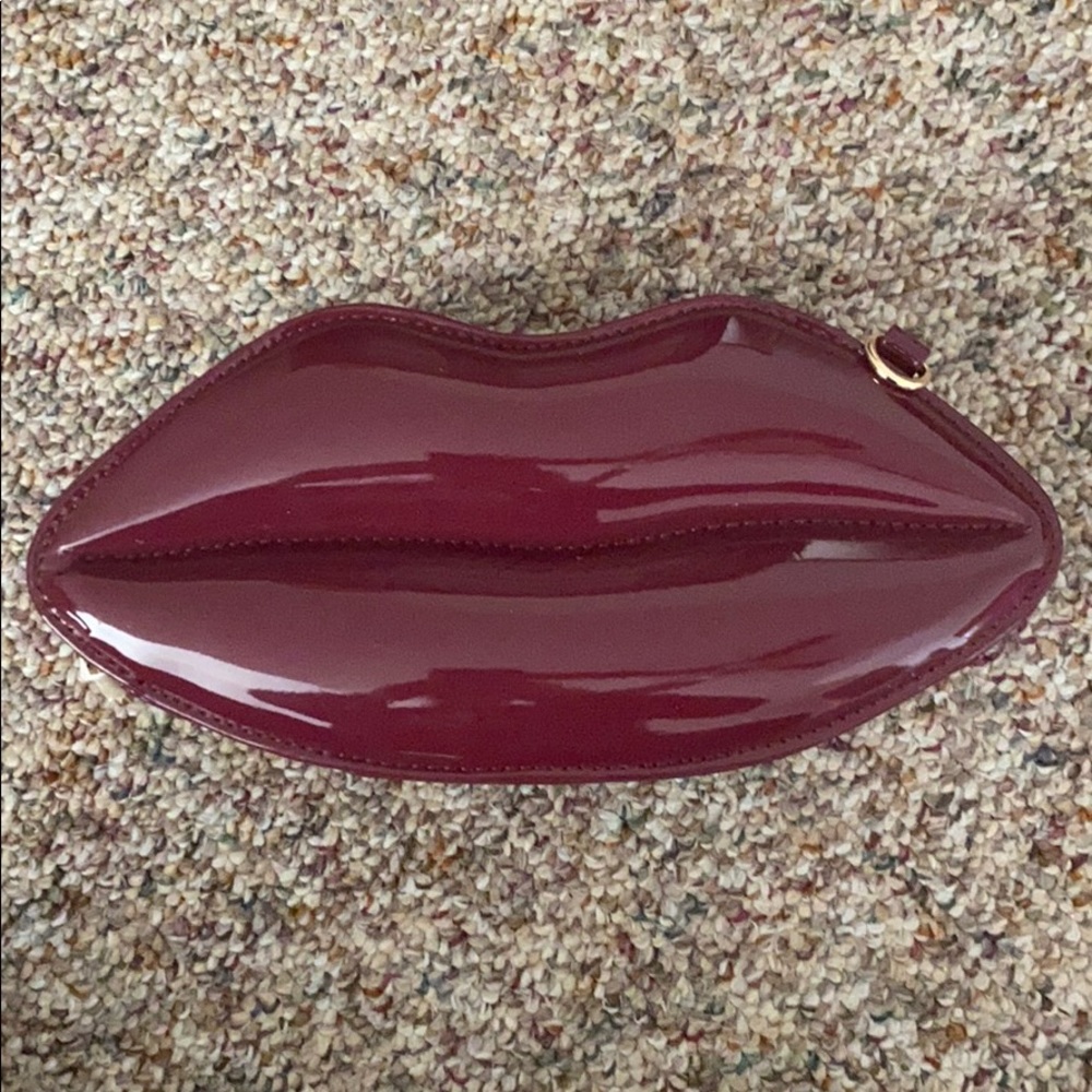 Lips clutch/bag